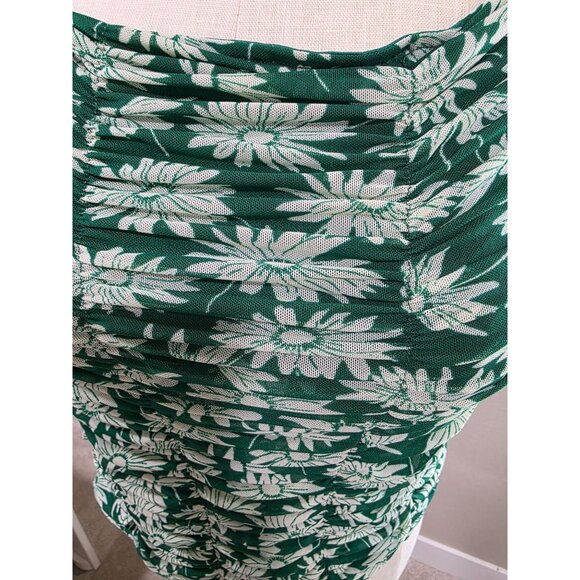 Green & White Floral Ruched Cami Top With Adjustable Straps - Picture 2 of 5